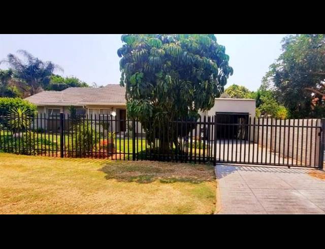 4 BEDROOM HOUSE FOR SALE IN DORANDIA